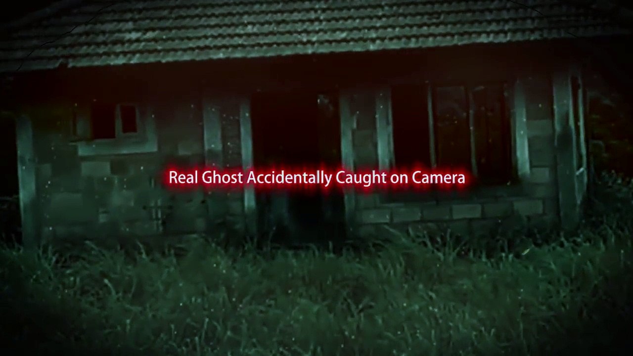 Ghost Appearing And Passing Caught On CCTV Camera!! REAL SCARY GHOST