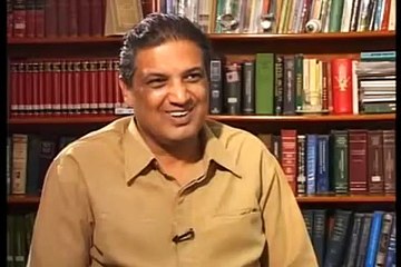 Naeem Bukhari Telling About His Wife Tahira