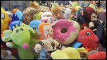 Awesome WWE Wrestling Charer Claw Machine Wins!