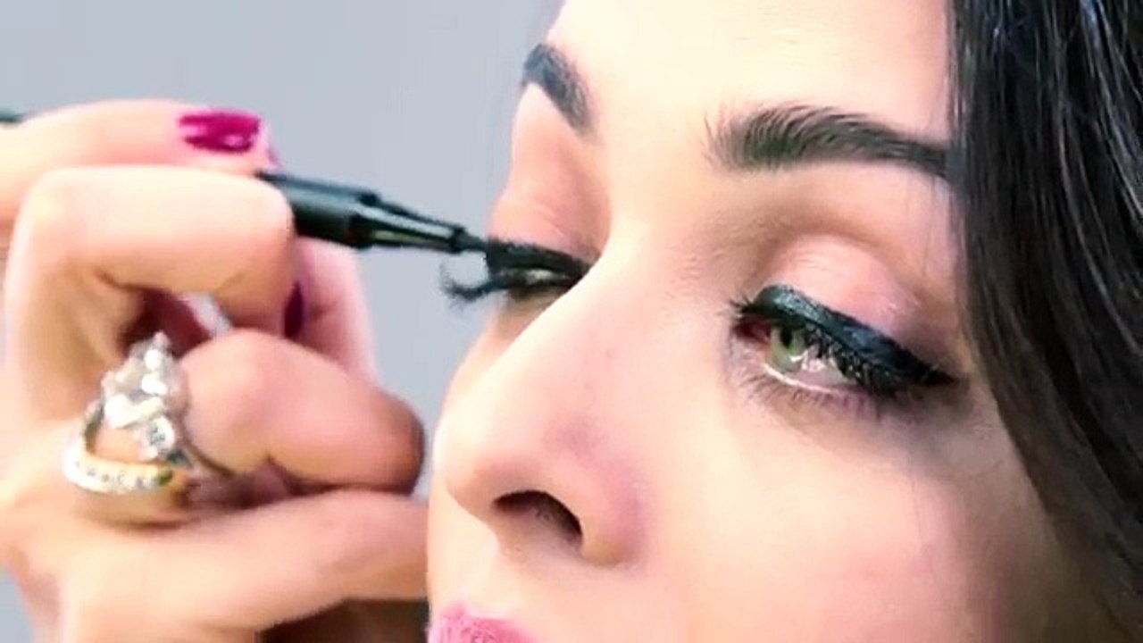 Do-It-Yourself Make-Up with Aishwarya Rai Bachchan #HackTheCannes