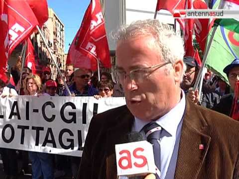 TG 27.04.12 Agricoltori protestano a Bari: No ai voucher