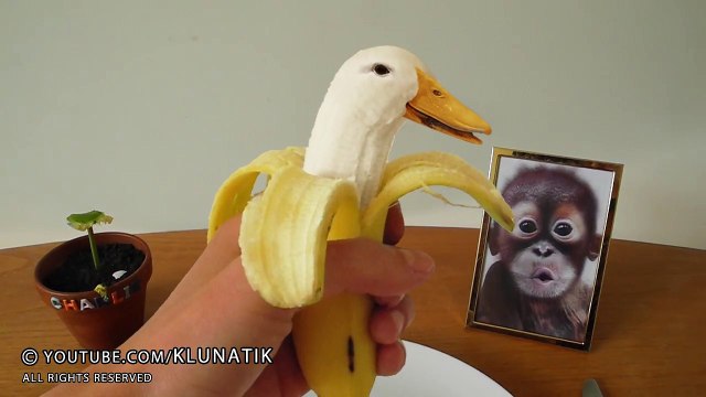 Eating a GENETICALLY MODIFIED (GMO) BANANA!!! Kluna Tik Dinner #88 | ASMR eating sounds no talk