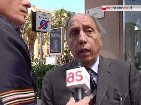 TG 15.05.12 Ninni Cea: Salvate le... vetrine di Bari .