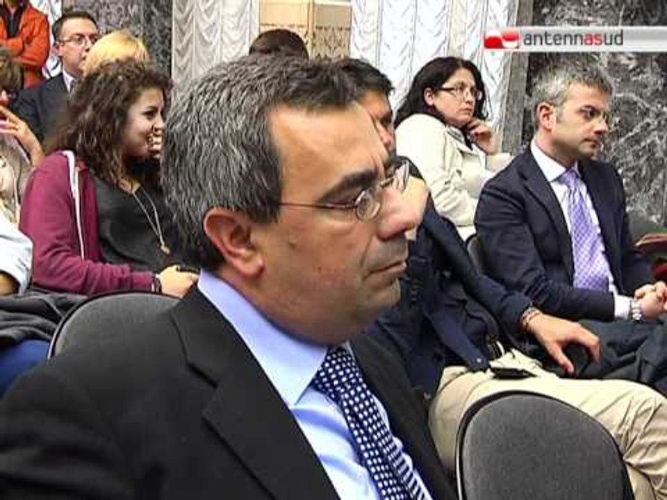 TG 23.05.12 Strage di Capaci: il Procuratore di Brindisi Dinapoli ricorda con i ragazzi baresi