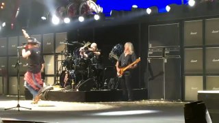 Bassist Cliff Williams Plays Final Show With AC/DC