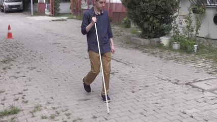 Görme Engelli Huzeyfe'nin Üniversite Başarısı