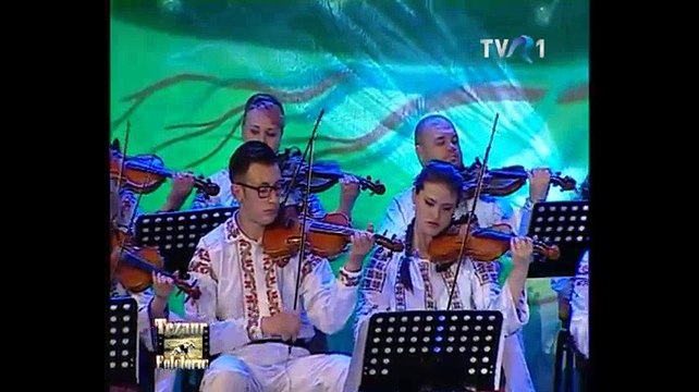 Anuta Motofelea si Alexandru Pugna - Ia-ma-n brate, dorule (Festivalul National de folclor Ion Dragoi - Bacau 2017)