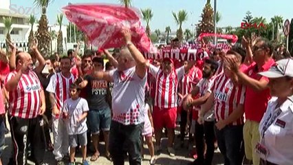 Samir Nasri'ye coşkulu karşılama