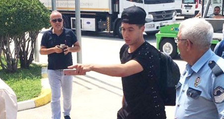 Antalyaspor'un Yeni Yıldızı Nasri, Türkiye'ye Geldi