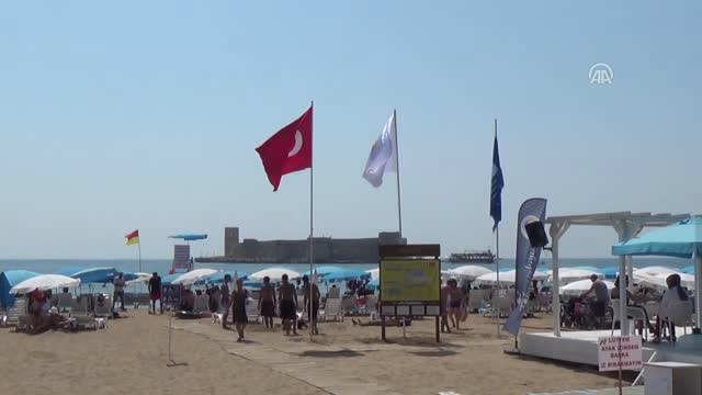 Kızkalesi Sahiline Mavi Bayrak