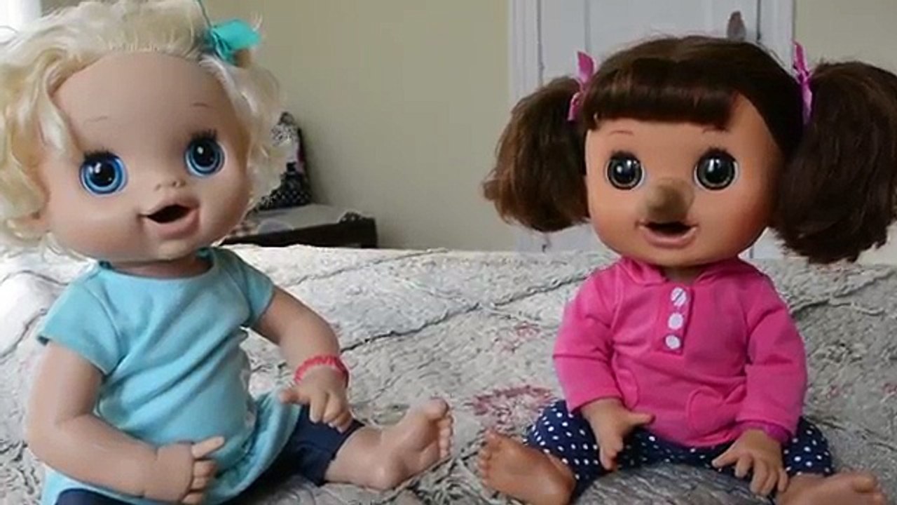 Baby Alive Ditches School! Molly Skips School & Is Very Bad! - baby alive school