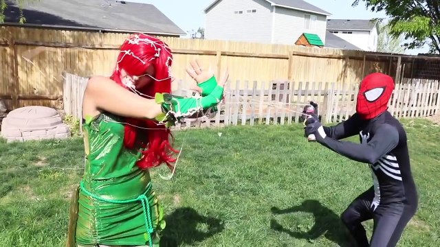 Frozen Elsa vs Poison Ivy vs Joker Girl vs Hulk vs Venom & Spiderman Real Life Superhero M