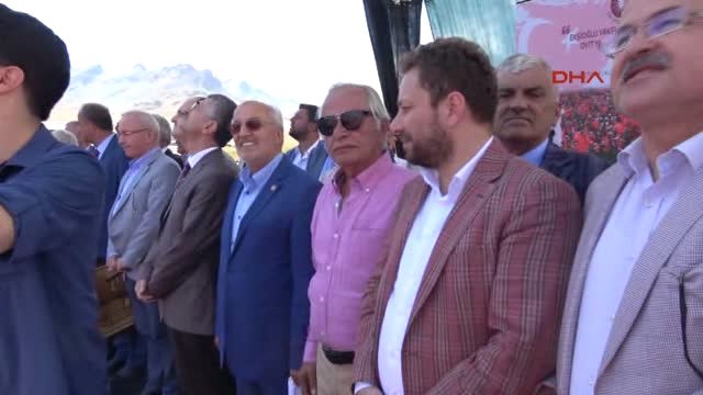 Rize Ovit Yaylası'nda 20 Bin Türk Bayrağı Dalgalandı, Şehitler İçin Balonlar Uçuruldu 2