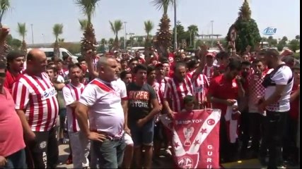 Samir Nasri Antalyaspor'da Coşku İle Karşılandı