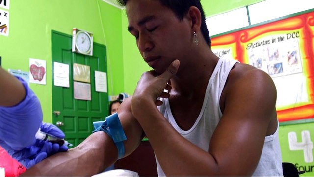 Philippines culls chickens to battle avian flu outbreak