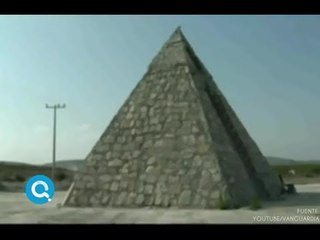 Extraterrestres le piden construir una pirámide en Coahuila | Qué Importa