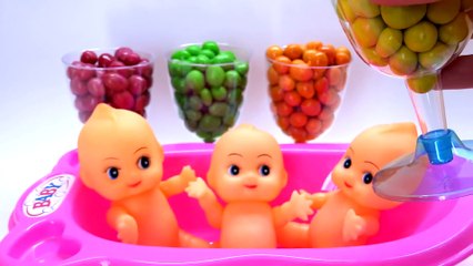Learn Colors M&Ms Chocolate Baby Doll Bath Time With Nursery Rhymes Finger Family Song.