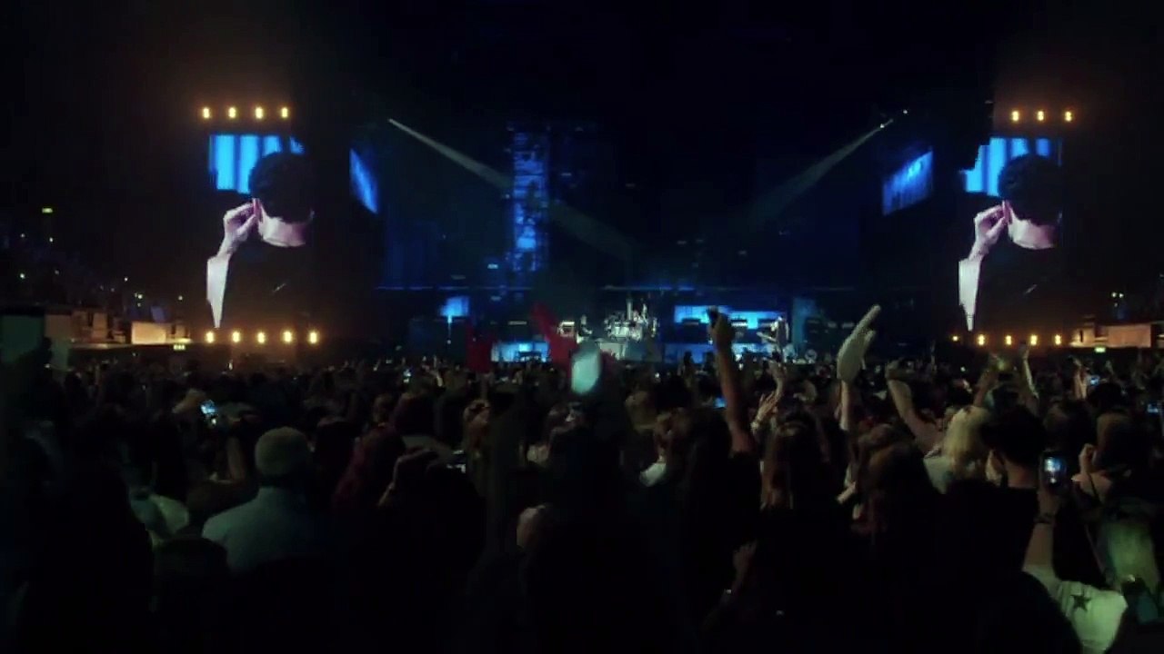 5 Seconds Of Summer - Amnesia (Live At Wembley Arena)