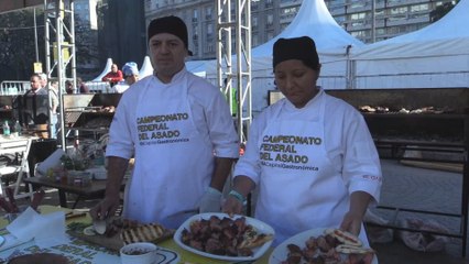 Argentina celebra el segundo Campeonato Federal del Asado en Buenos Aires