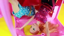 Et campeur elsa gelé kidnappé parodie Princesse Barbie motorhome hans disney anna p1