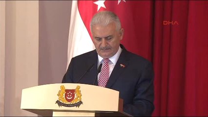 Başbakan Binali Yıldırım Singapurlu Mevkidaşı ile Birlikte Açıklamalarda Bulundu