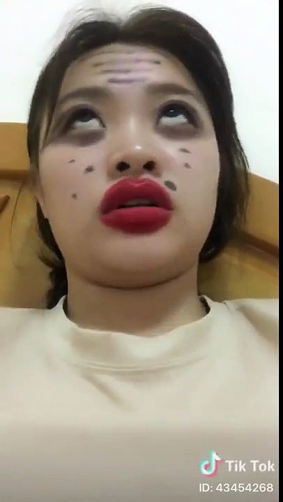 Giới trẻ Việt Nam quay clip trào lưu "Vịt hoá thiên nga''  clip 1