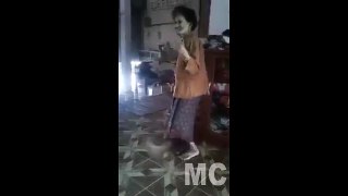 Funny Grandma Dance .