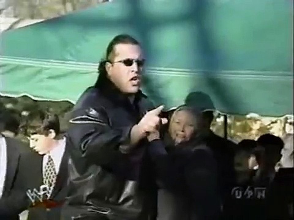Big Bossman steals Big Shows daddys casket FULL SEGMENT WWF Smackdown! 11/11/99