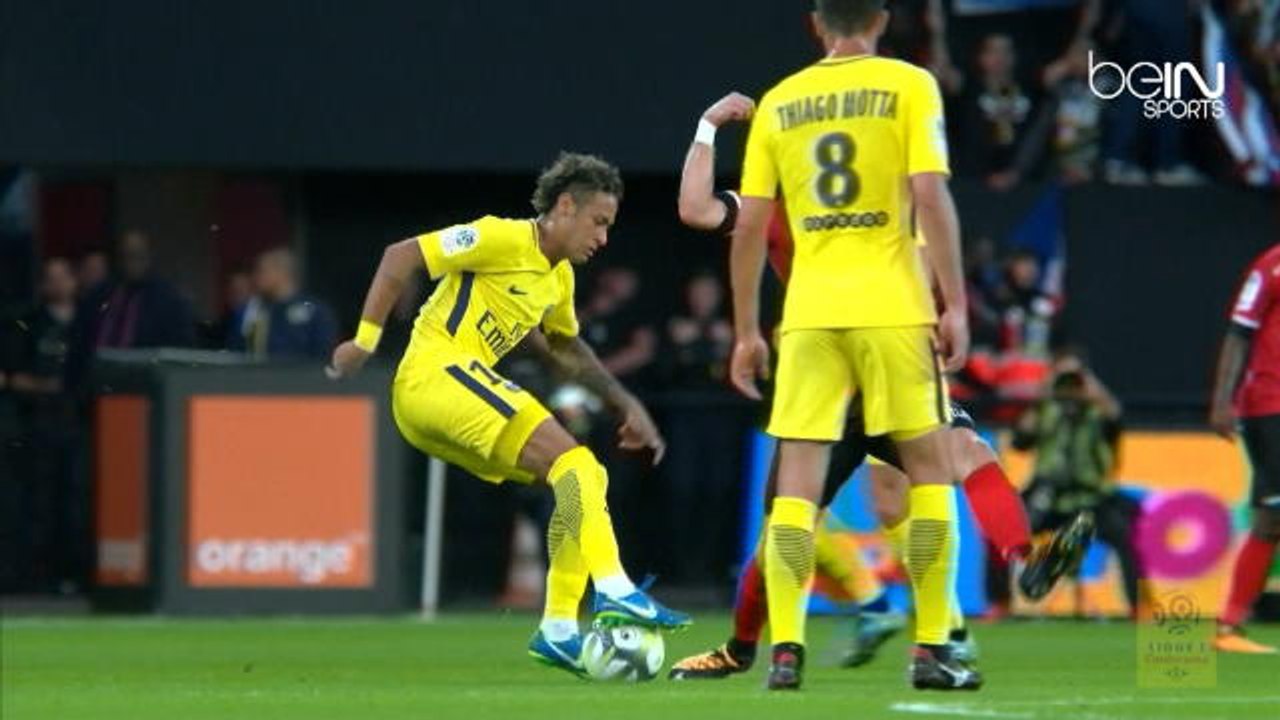 Watch Neymar's incredible PSG debut