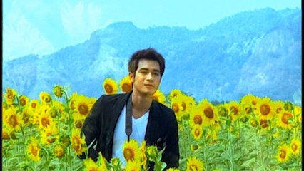 trailer đá quý vân mây