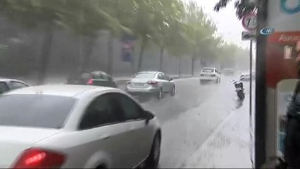 İstanbul'da Beklenen Yağış Başladı