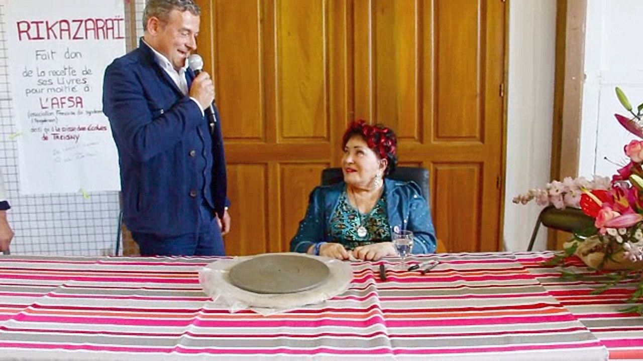 Rika Zaraï dédicace à Treigny en Puisaye, un choix de coeur