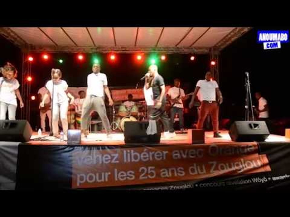 Yabongo Lova en live au Zouglou Days 2015