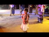 Une fille de 5ans fait une dance sacré pour la victoire des étalons!