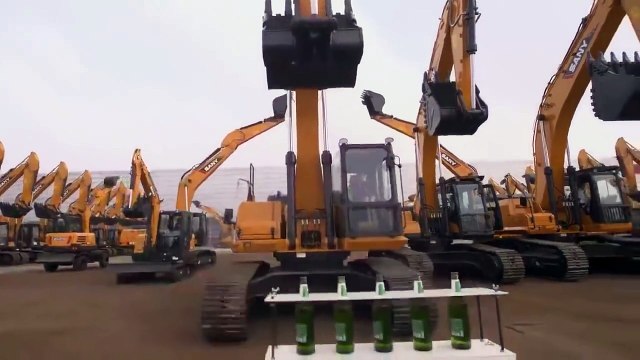 Une incroyable compétition de compétences en pelleteuses en Chine !