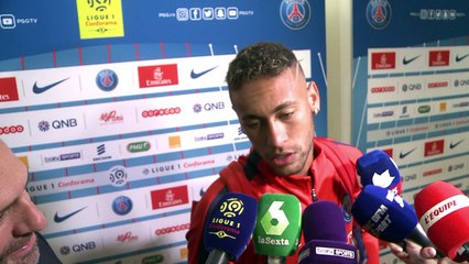 Neymar critica a diretoria do Barcelona