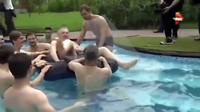 “Давно ходили слухи, что он старый педераст-извращенец!” Хакеры слили в сеть видео как Жириновский балуется с мальчиками