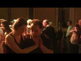 Expresiones bailarines tango social, milonga Yira Yira, Buenos Aires