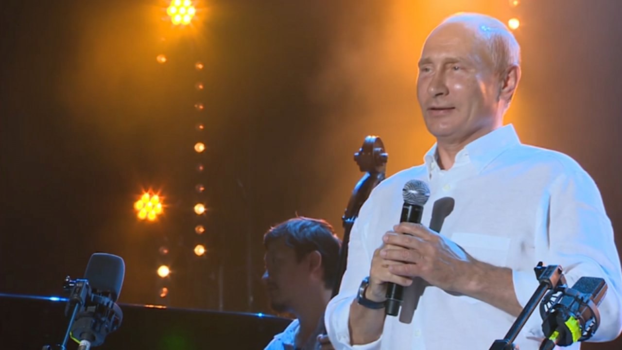 Russia President Vladimir Putin angers Ukraine with speech at Crimean jazz festival