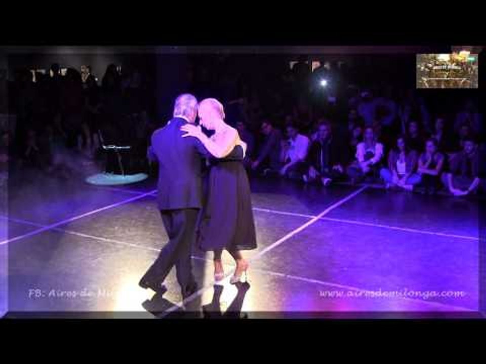 Baile del tango tradicional. Los Alonsos en Palace de Glacé tango en Buenos Aires