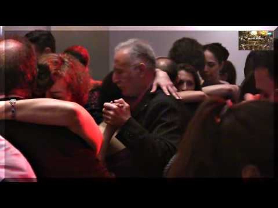 Mar de abrazos. Sea of embraces Salón Caning Buenos Aires