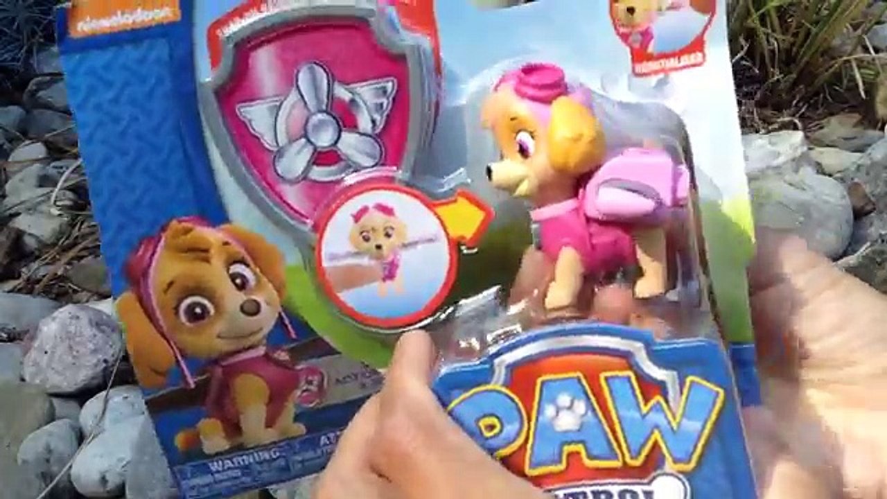 Ovo Surpresa Gigante da Skye da Patrulha Canina em Português Brasil de Massinha Play Doh