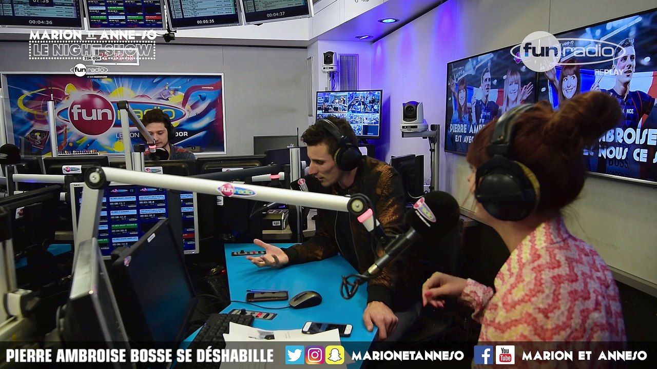 PIERRE AMBROISE BOSSE SE DÉSHABILLE  DANS LE NIGHT SHOW ! - Marion et Anne-So