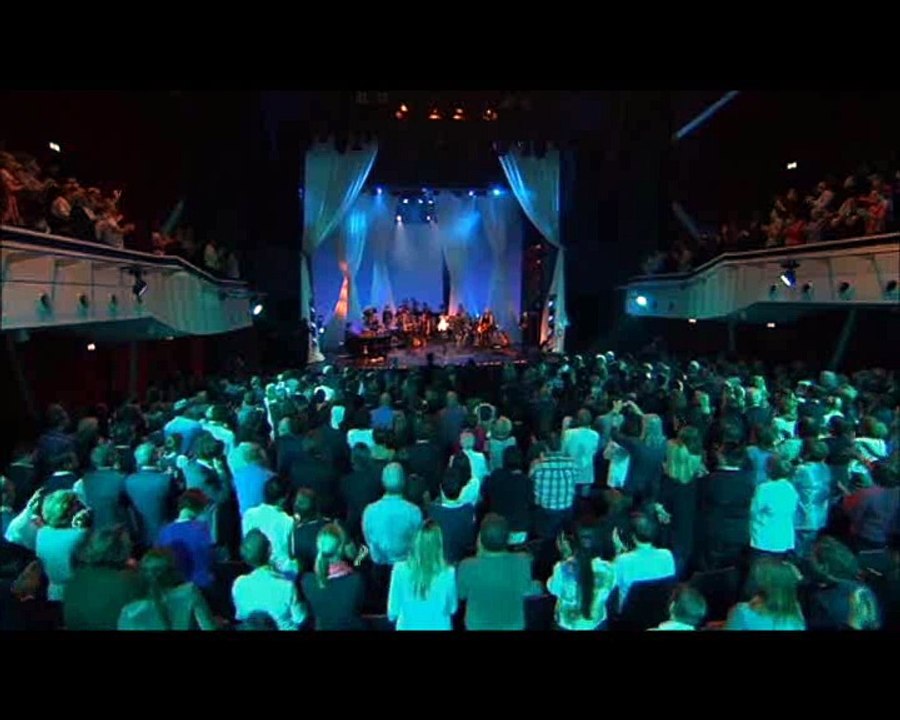 DIE HÖLLE MORGEN FRÜH – HELENE FISCHER – (LIVE)