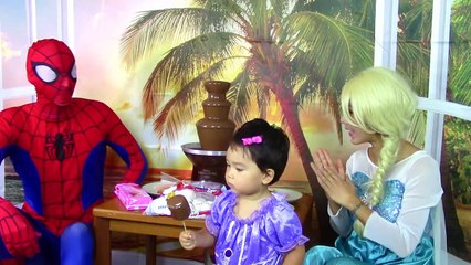 Frozen Elsa Baby is sick, visits doctor w/ Catbaby, Snow White