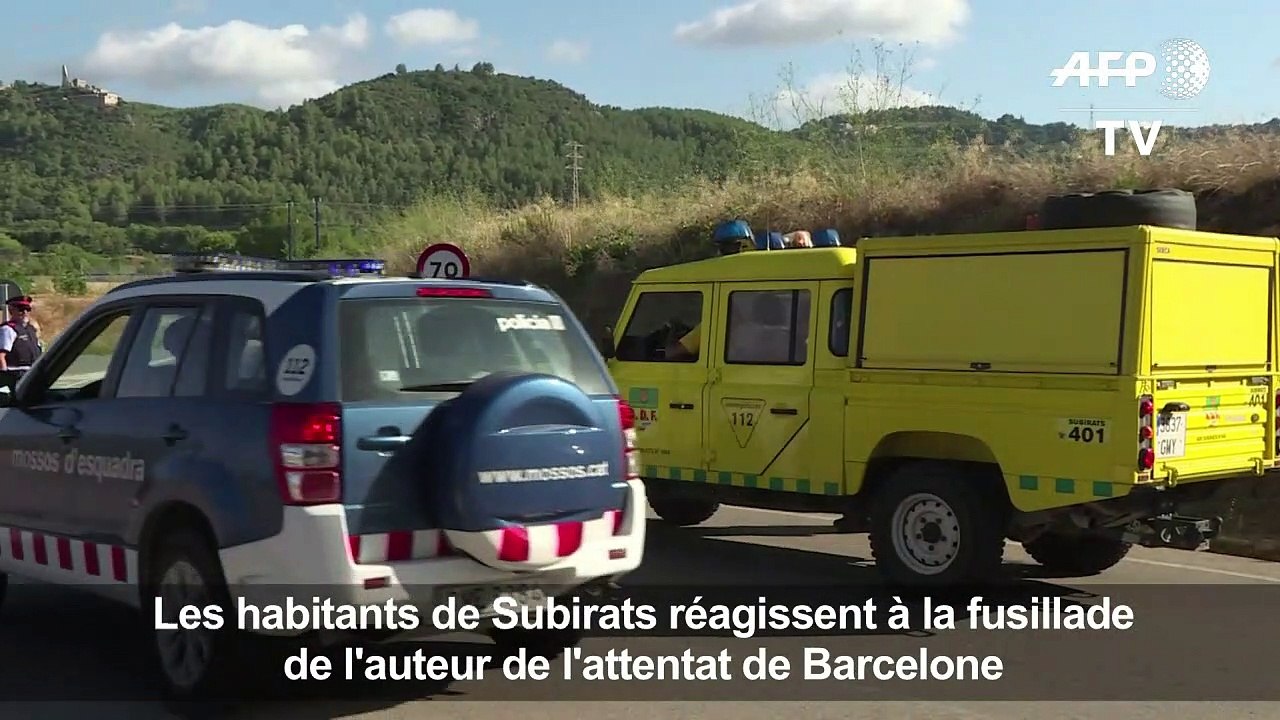 Des locaux réagissent à la fusillade de l'auteur de l'attentat