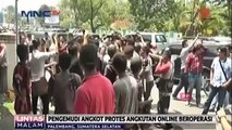 Sopir Angkot Sweeping Angkutan Online di Palembang