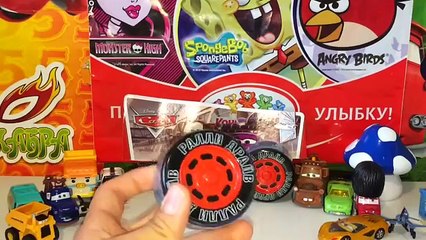 Download Video: Des voitures des œufs déballage pour machines point de défaillance Kinder surprise œufs Kinder Surprise surprises welly de