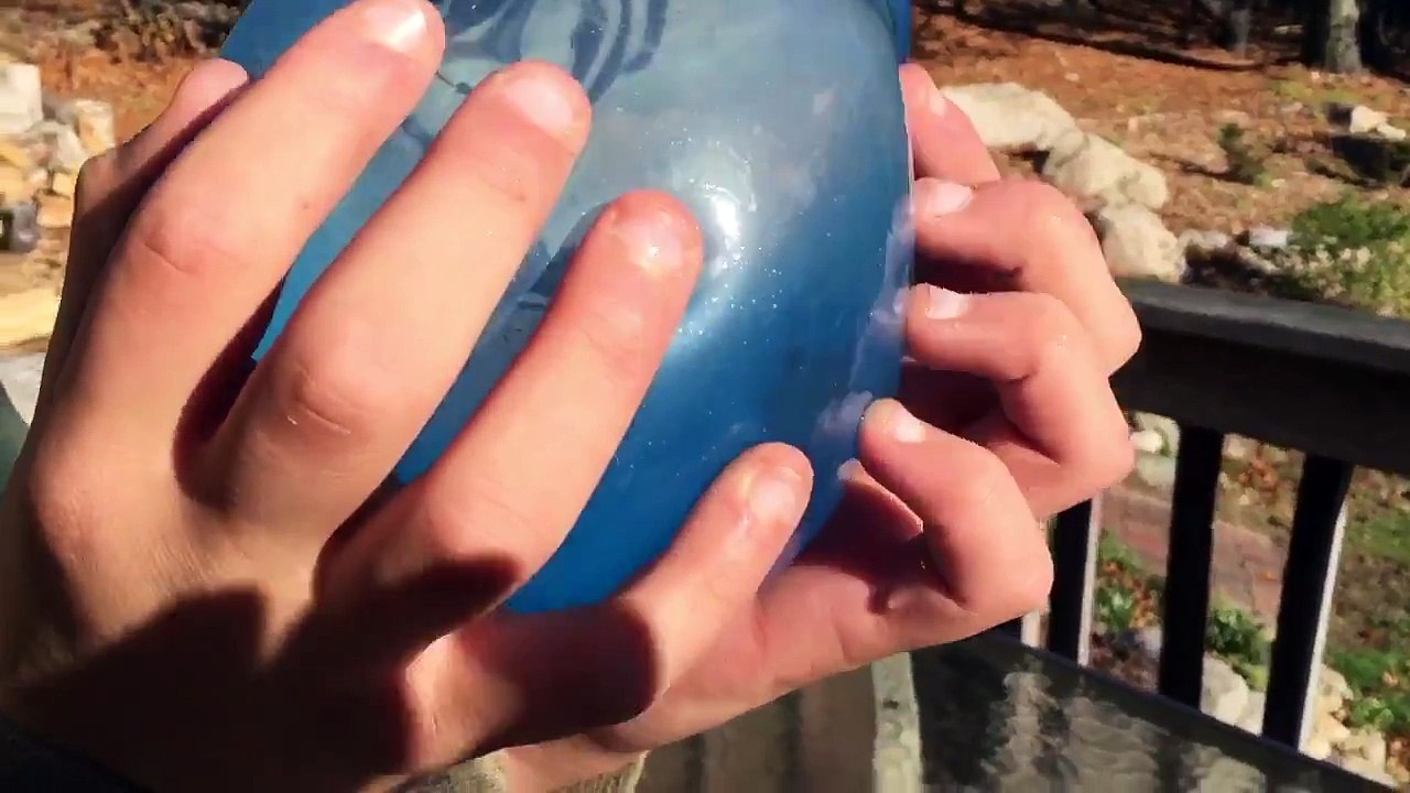 slo mo balloon popping