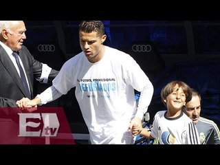 El niño sirio pateado por reportera se viste de blanco en el Bernabéu/ Vianey Esquinca